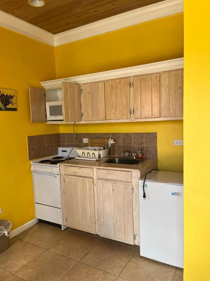 Bay Inn Estates Alice Town  Ngoại thất bức ảnh
